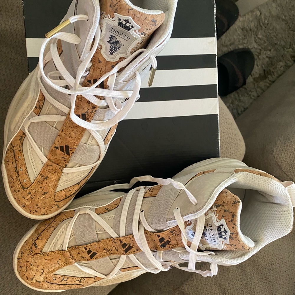 Kobe Top 10 2000 Vino Cork - image 3